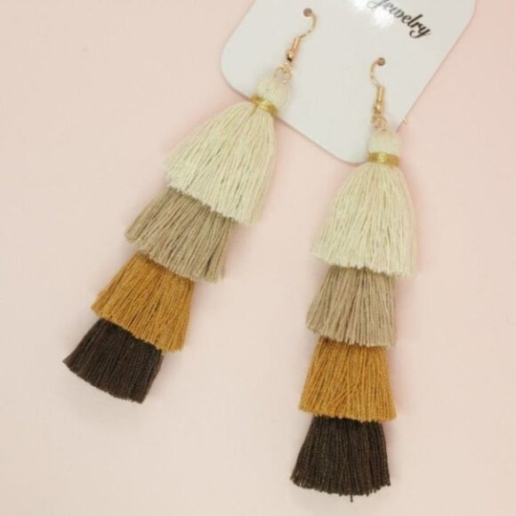 Multiple Layers Bohemian Colorful Tassel - Picture 7 of 9